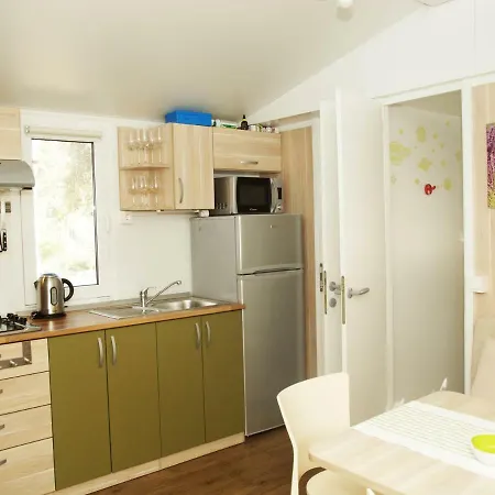 Pine And Lavander Parque de Campismo *