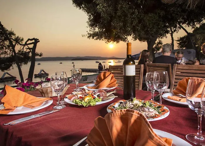 Pine And Lavander Camping *